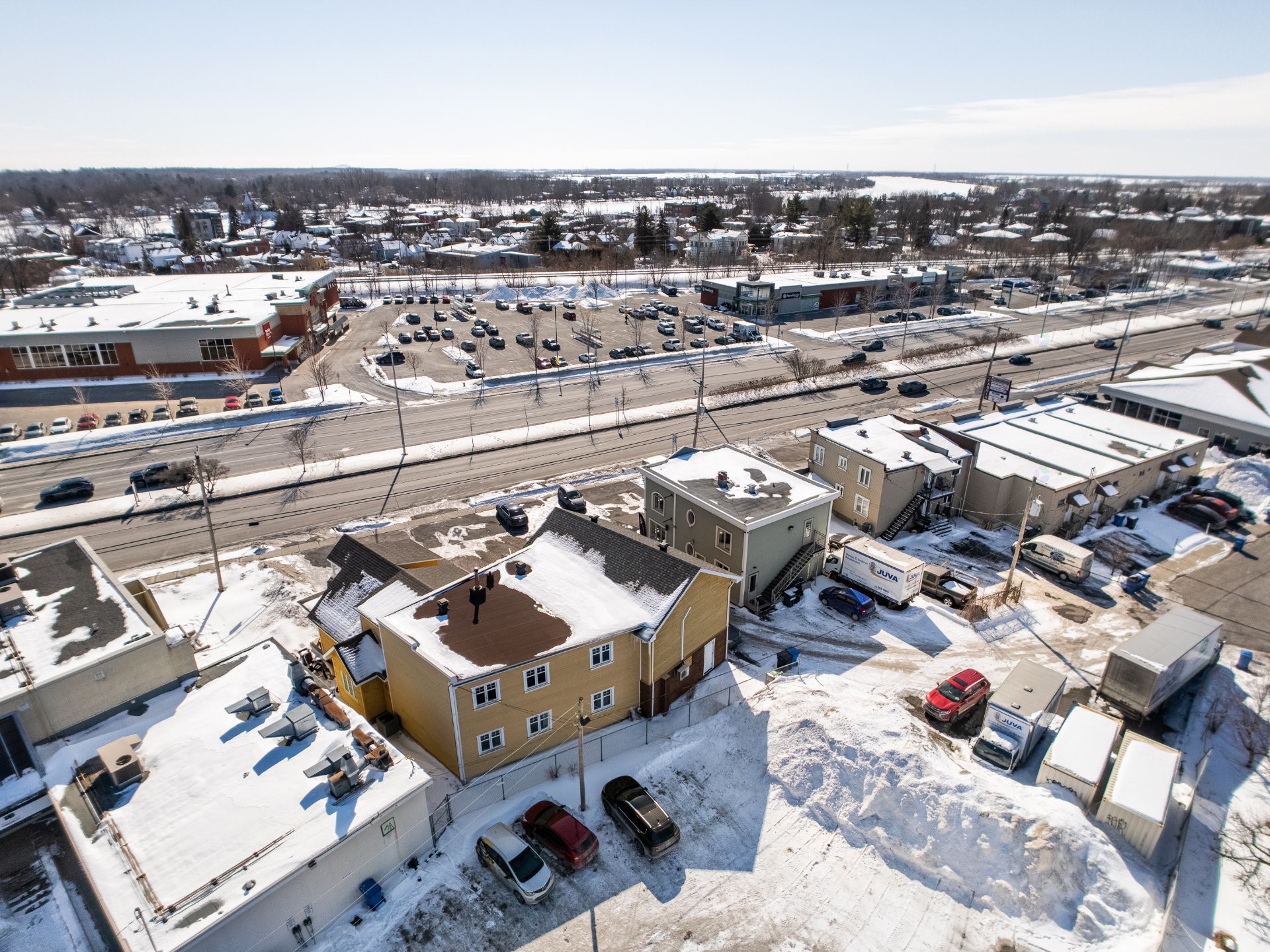 









25


Boul. Laurier

,
McMasterville,




QC
J3G1P7

