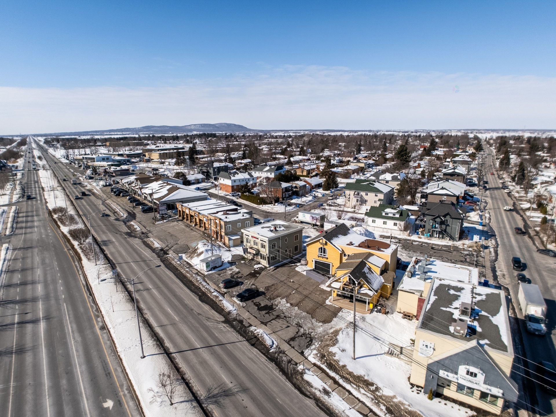 









25


Boul. Laurier

,
McMasterville,




QC
J3G1P7

