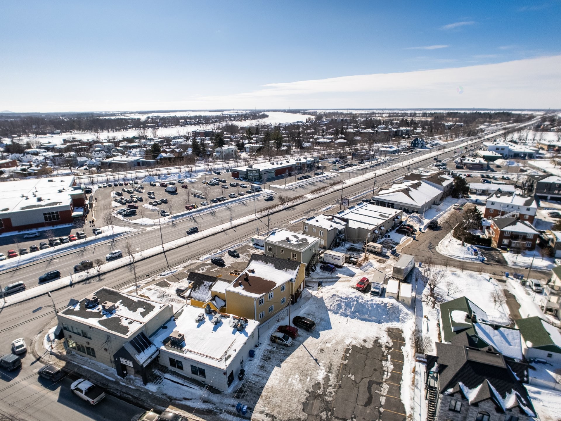 









25


Boul. Laurier

,
McMasterville,




QC
J3G1P7

