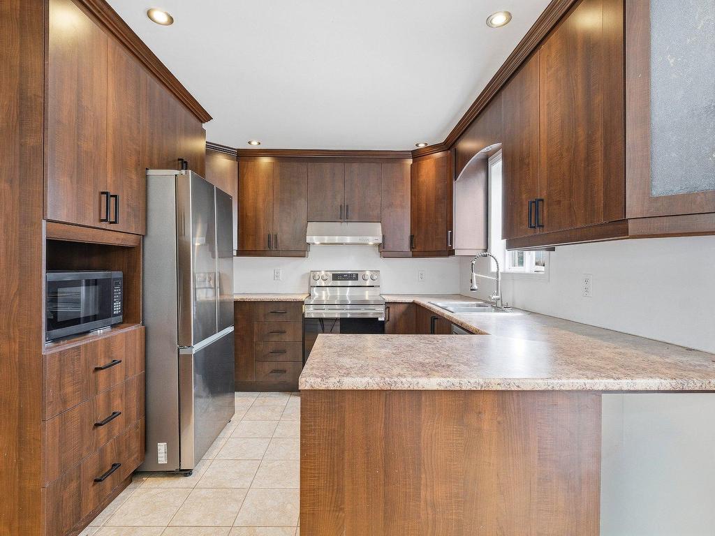 









731


Rue des Huards

,
Contrecoeur,




QC
J0L1C0

