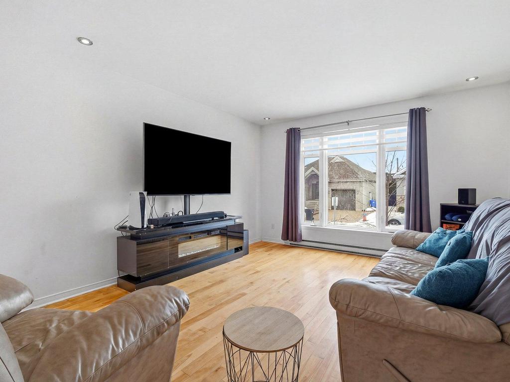 









731


Rue des Huards

,
Contrecoeur,




QC
J0L1C0

