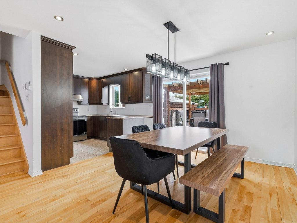 









731


Rue des Huards

,
Contrecoeur,




QC
J0L1C0

