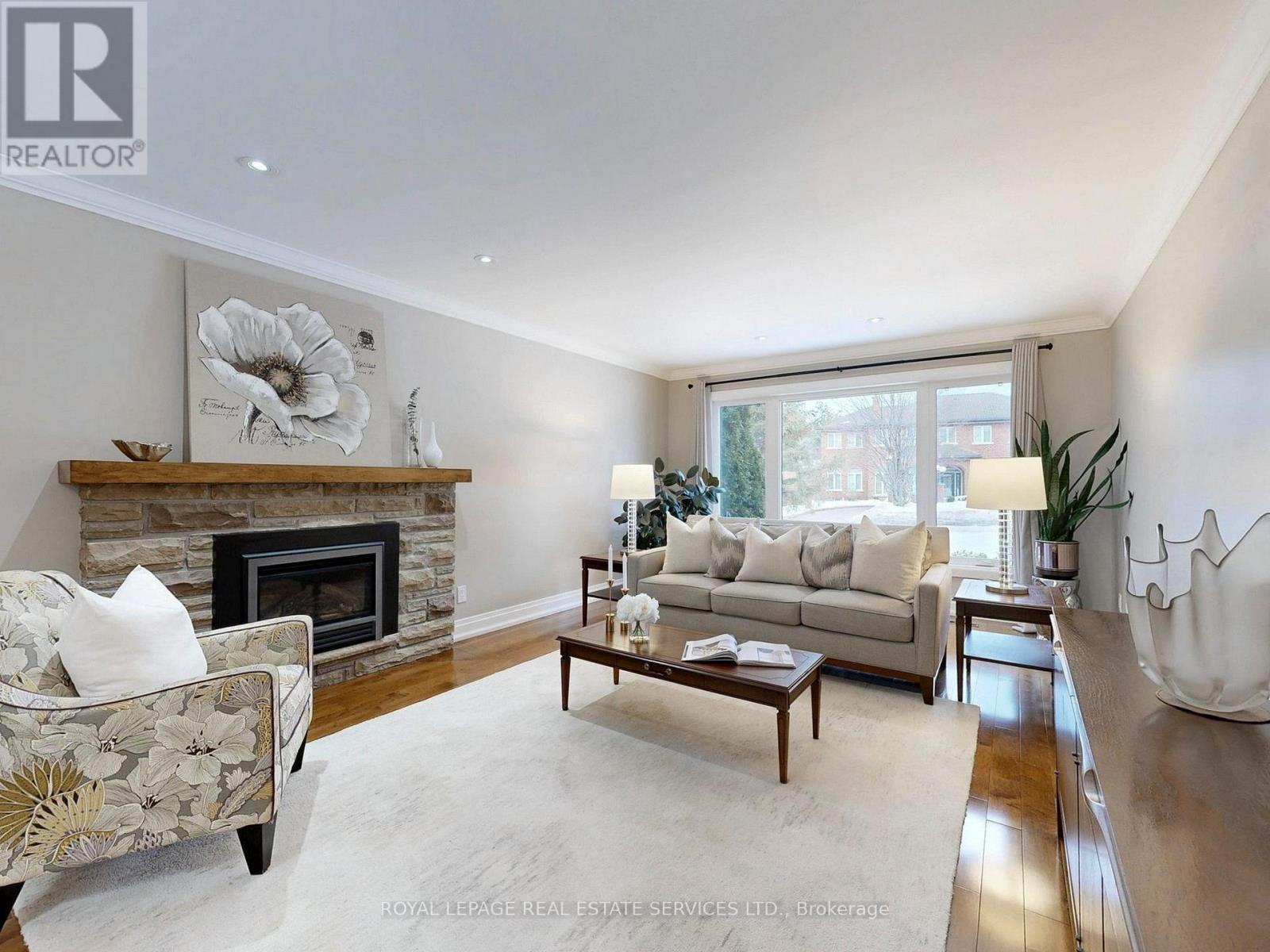 












219 GRANDVIEW AVENUE

,
Markham,




Ontario
L3T1J3

