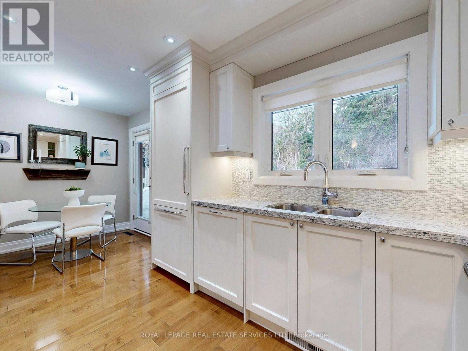 












219 GRANDVIEW AVENUE

,
Markham,




Ontario
L3T1J3

