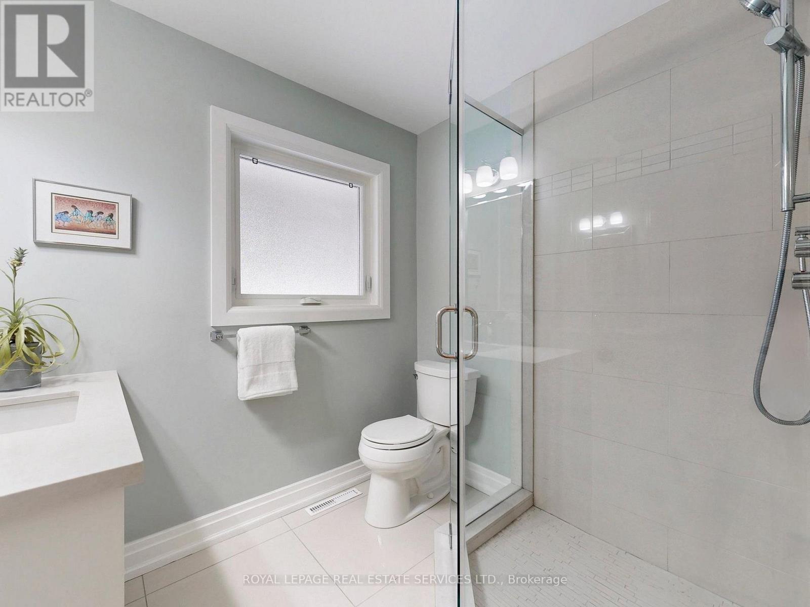 












219 GRANDVIEW AVENUE

,
Markham,




Ontario
L3T1J3

