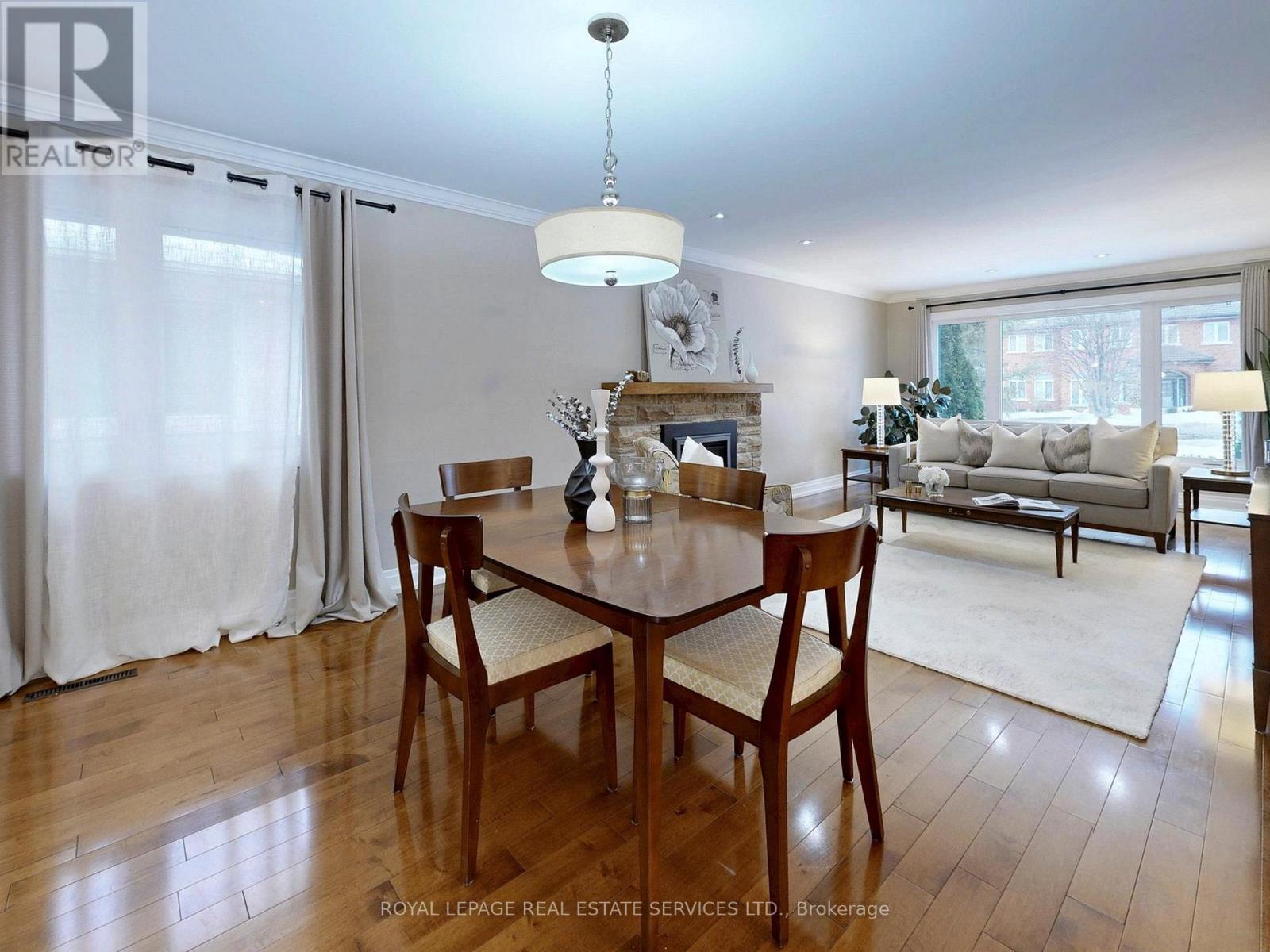 












219 GRANDVIEW AVENUE

,
Markham,




Ontario
L3T1J3

