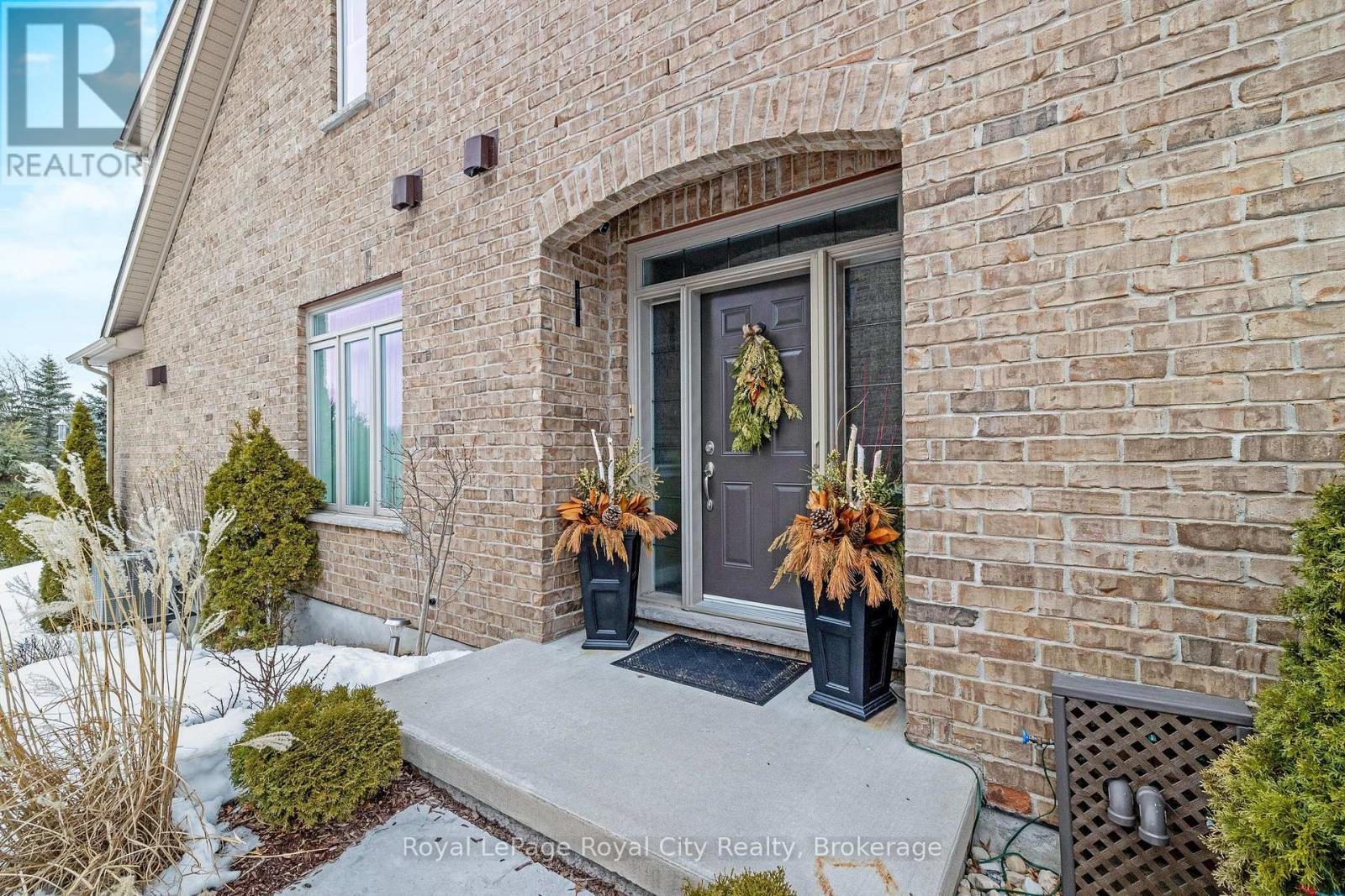 












129 MILLVIEW COURT

,
Guelph/Eramosa (Rockwood),




Ontario
N0B2K0

