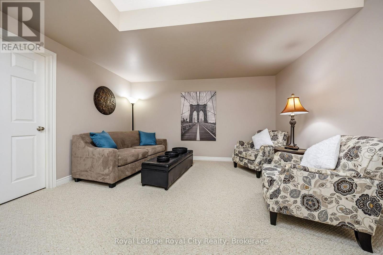 












129 MILLVIEW COURT

,
Guelph/Eramosa (Rockwood),




Ontario
N0B2K0

