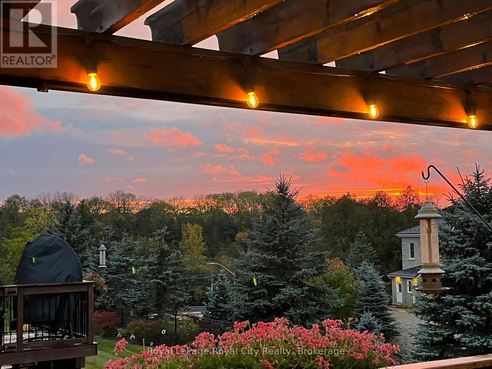 












129 MILLVIEW COURT

,
Guelph/Eramosa (Rockwood),




Ontario
N0B2K0

