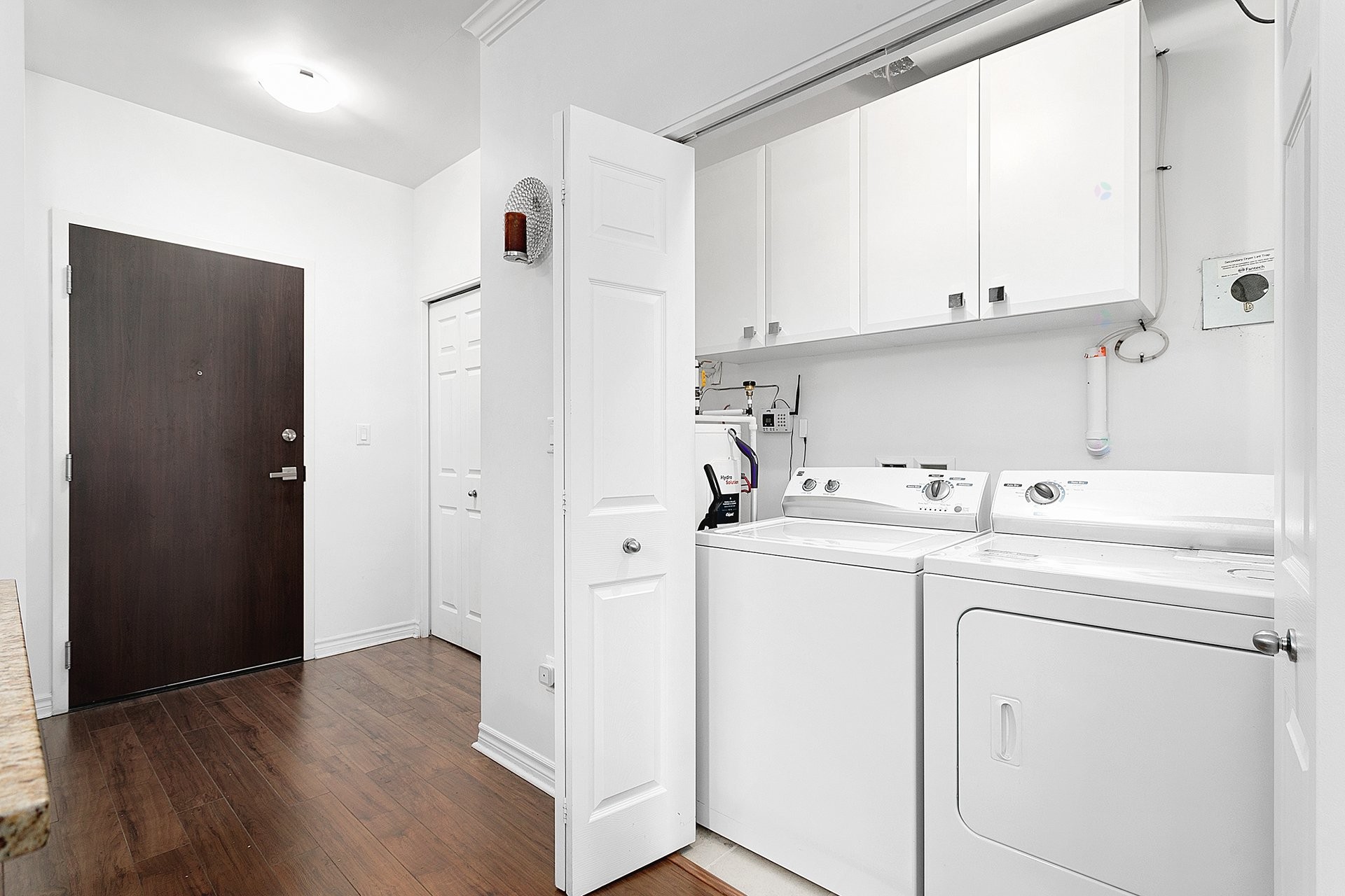 









1180


Ch. d'Aylmer

, 212,
Gatineau (Aylmer),




QC
J9H0G5

