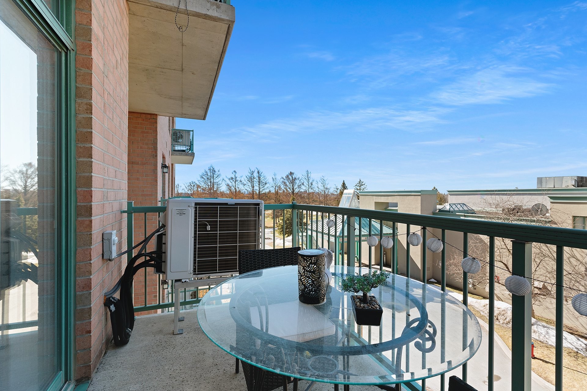 









1180


Ch. d'Aylmer

, 212,
Gatineau (Aylmer),




QC
J9H0G5

