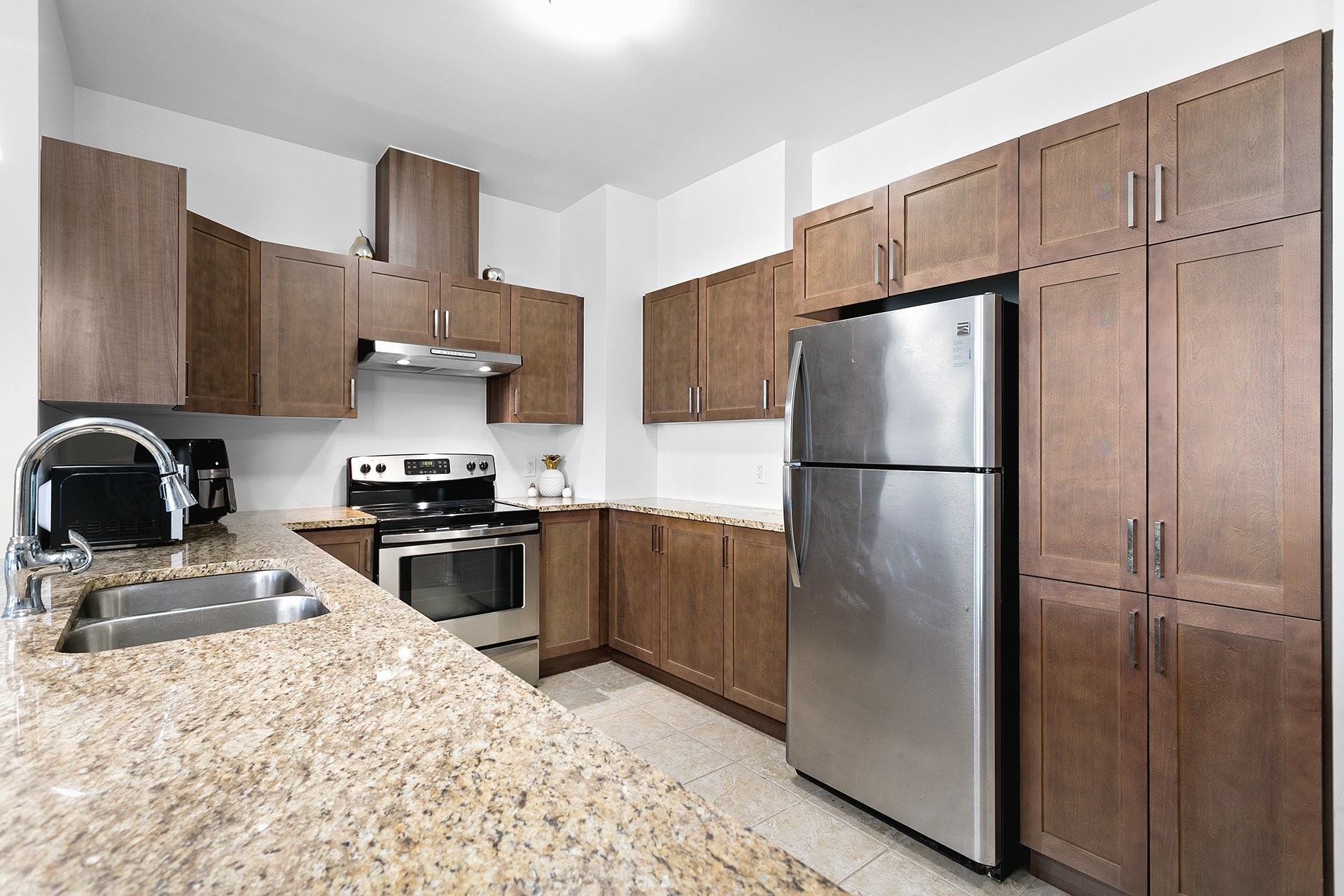 









1180


Ch. d'Aylmer

, 212,
Gatineau (Aylmer),




QC
J9H0G5

