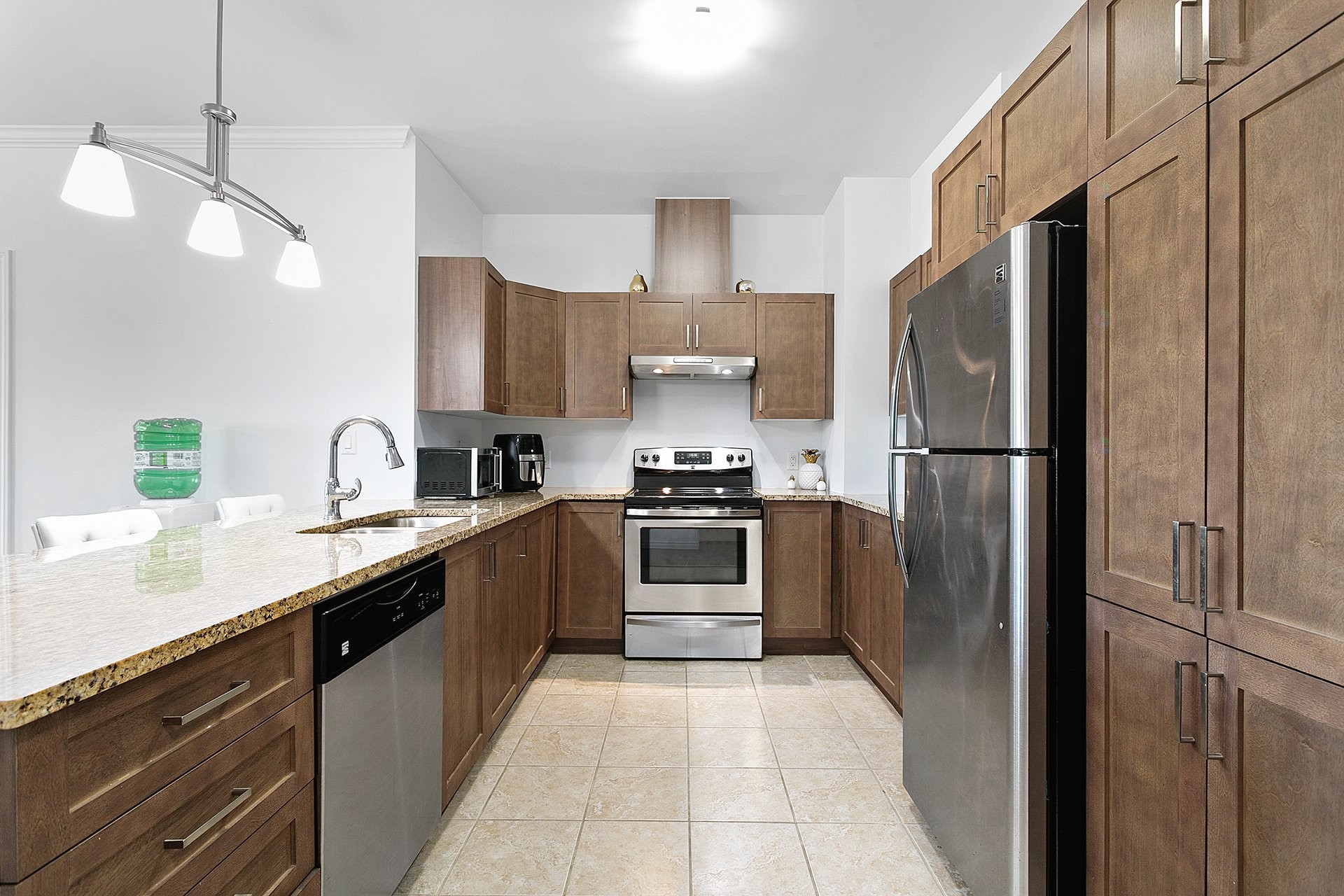 









1180


Ch. d'Aylmer

, 212,
Gatineau (Aylmer),




QC
J9H0G5

