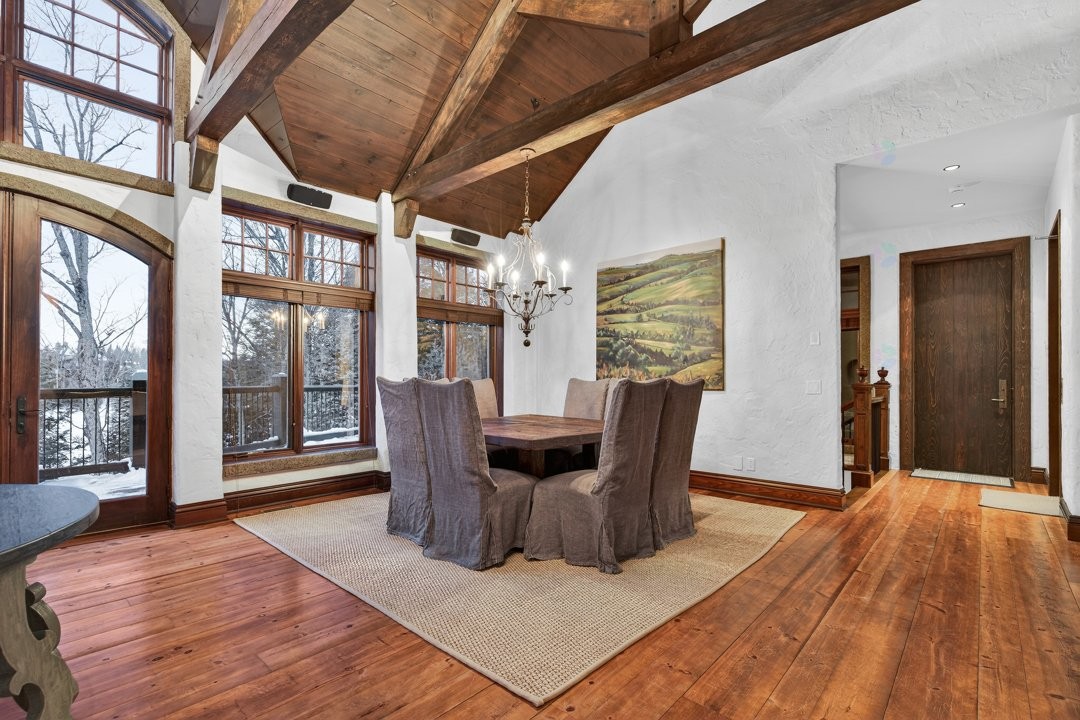 









1015


Ch. Cochrane

,
Mont-Tremblant,




QC
J8E1B1

