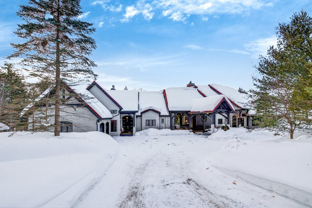 









1015


Ch. Cochrane

,
Mont-Tremblant,




QC
J8E1B1


