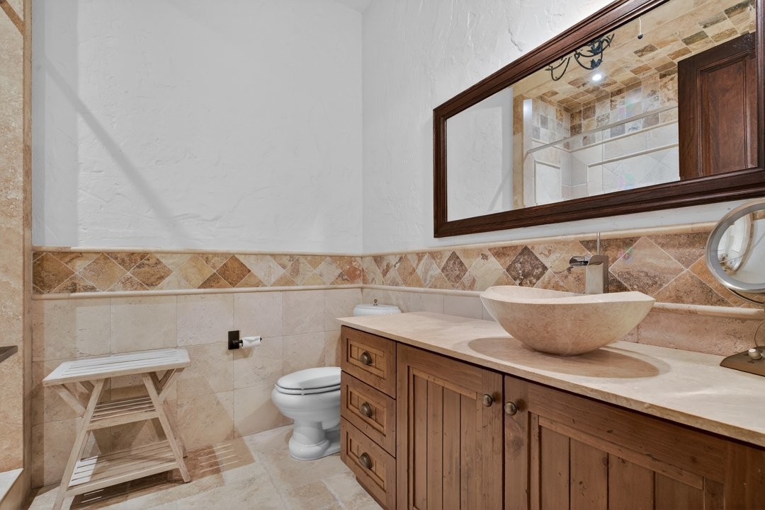 









1015


Ch. Cochrane

,
Mont-Tremblant,




QC
J8E1B1

