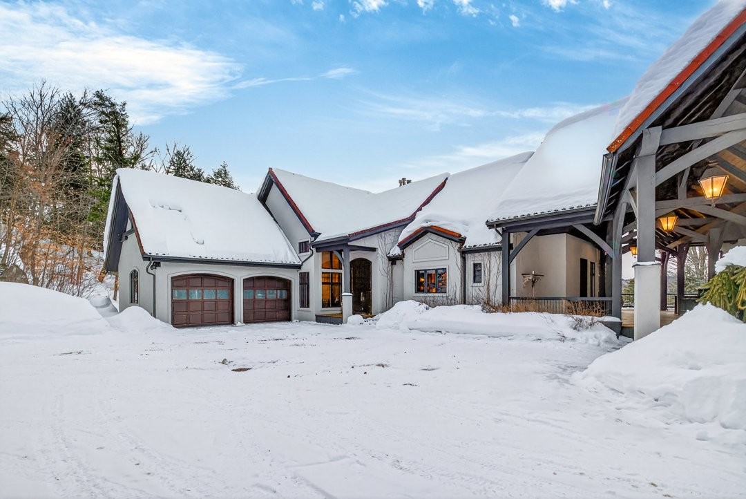 









1015


Ch. Cochrane

,
Mont-Tremblant,




QC
J8E1B1

