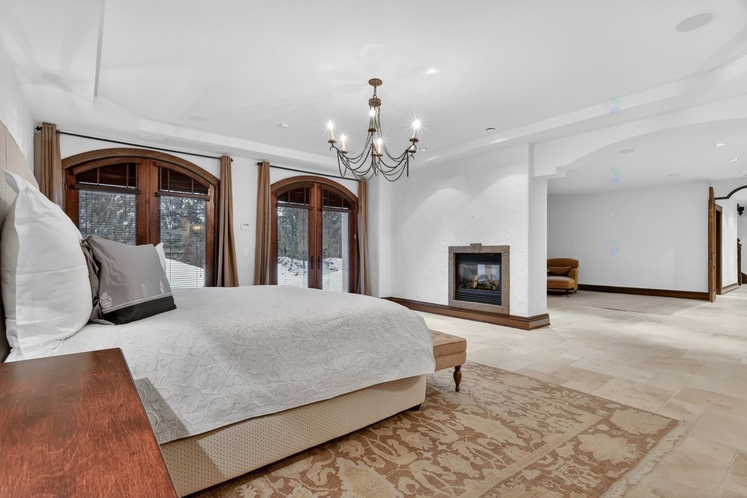 









1015


Ch. Cochrane

,
Mont-Tremblant,




QC
J8E1B1

