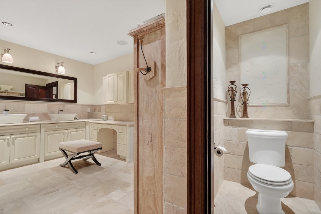 









1015


Ch. Cochrane

,
Mont-Tremblant,




QC
J8E1B1

