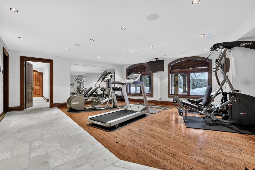 









1015


Ch. Cochrane

,
Mont-Tremblant,




QC
J8E1B1

