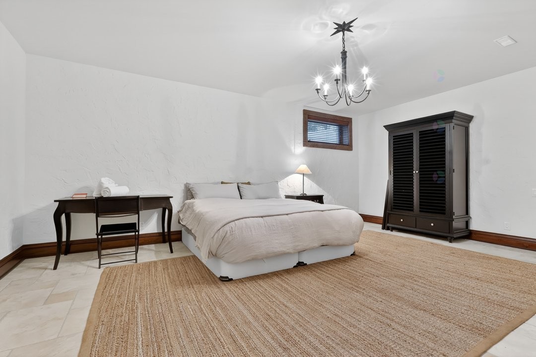 









1015


Ch. Cochrane

,
Mont-Tremblant,




QC
J8E1B1


