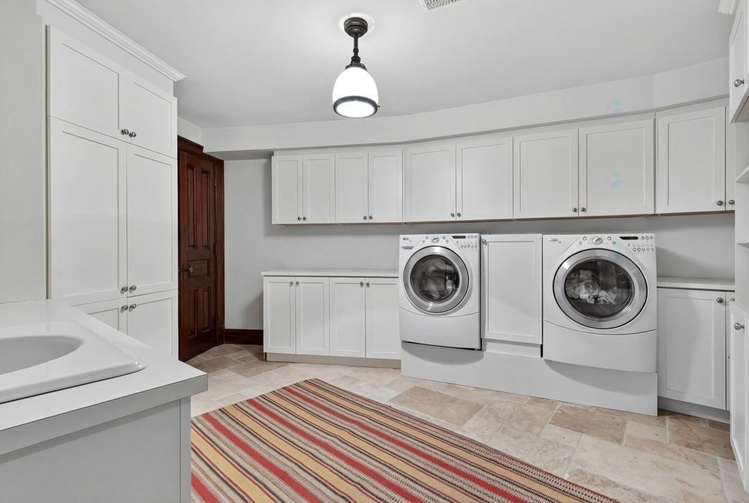 









1015


Ch. Cochrane

,
Mont-Tremblant,




QC
J8E1B1

