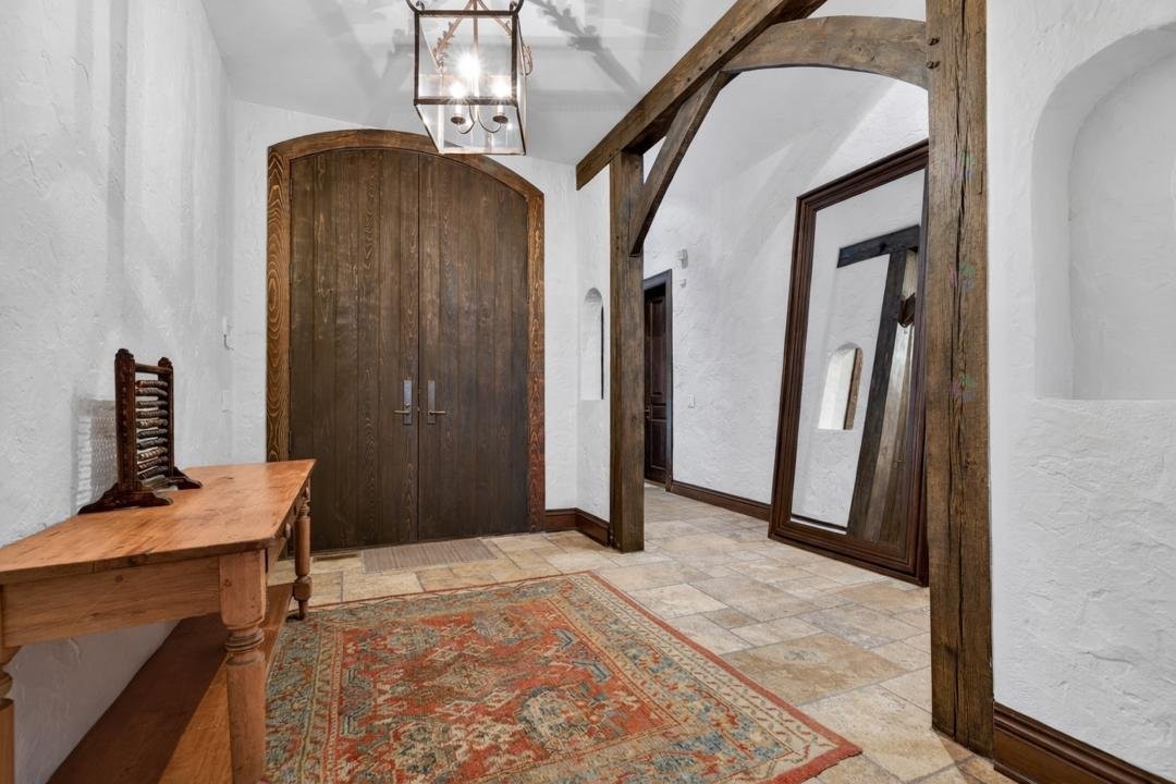









1015


Ch. Cochrane

,
Mont-Tremblant,




QC
J8E1B1

