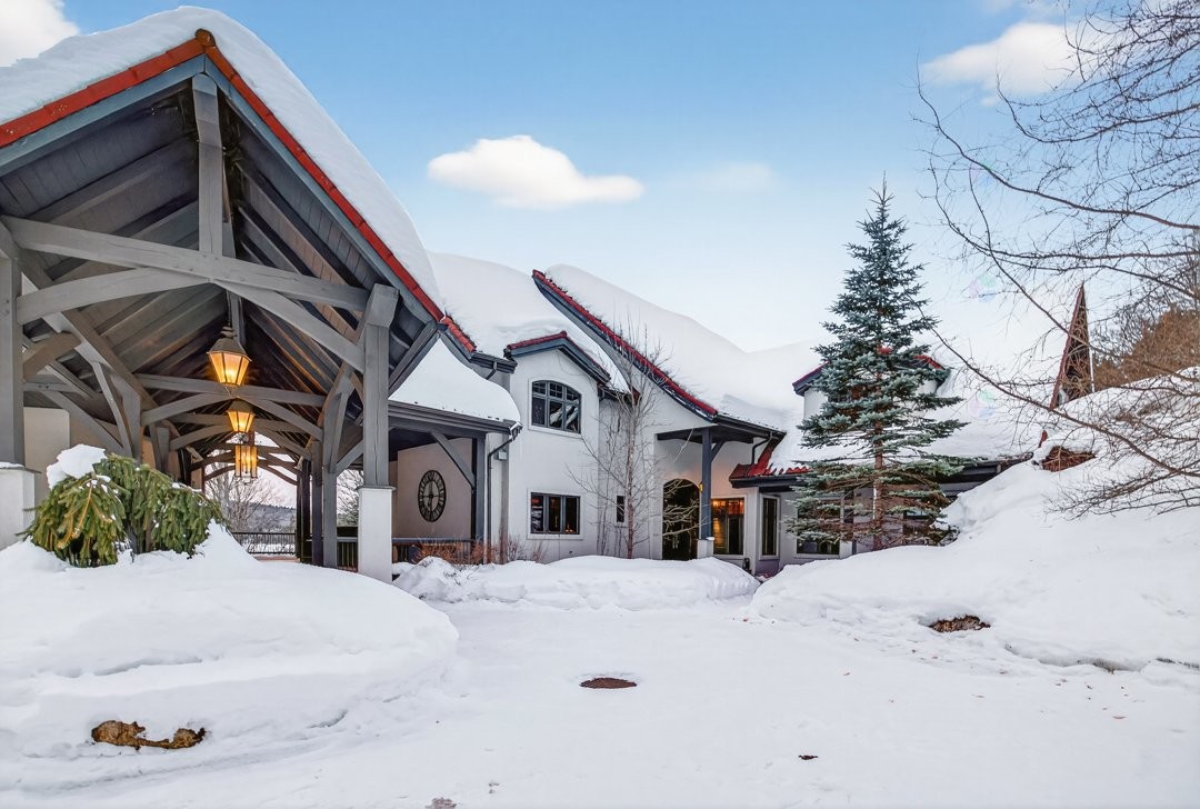 









1015


Ch. Cochrane

,
Mont-Tremblant,




QC
J8E1B1

