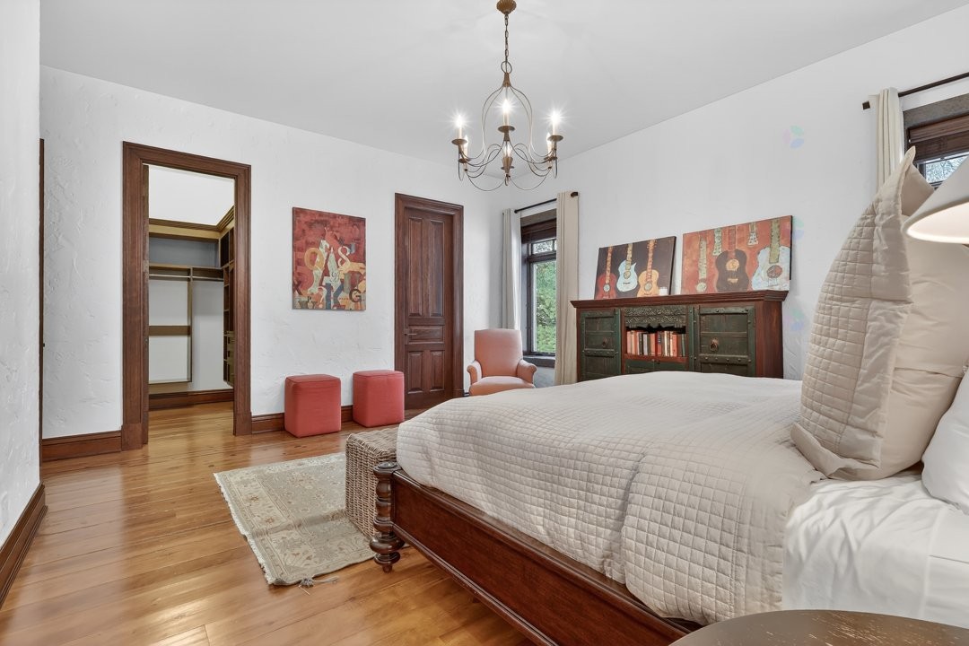









1015


Ch. Cochrane

,
Mont-Tremblant,




QC
J8E1B1

