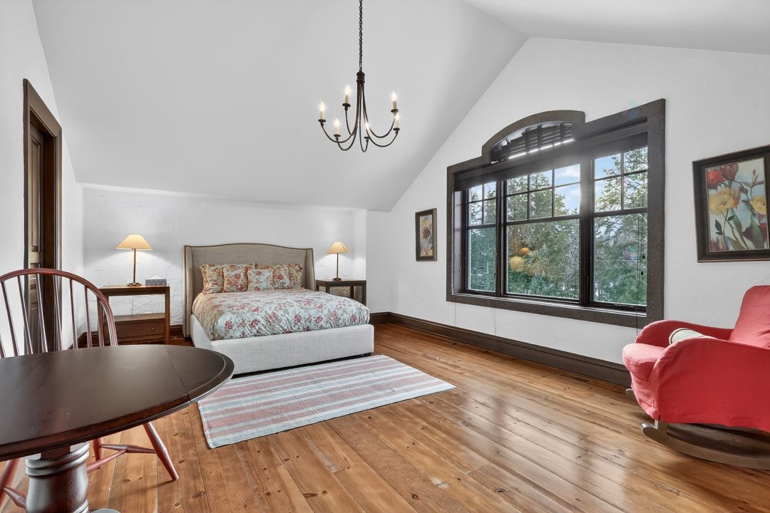 









1015


Ch. Cochrane

,
Mont-Tremblant,




QC
J8E1B1

