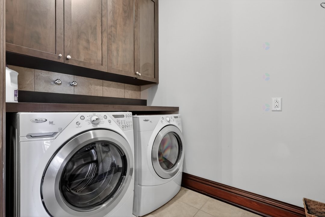 









1015


Ch. Cochrane

,
Mont-Tremblant,




QC
J8E1B1

