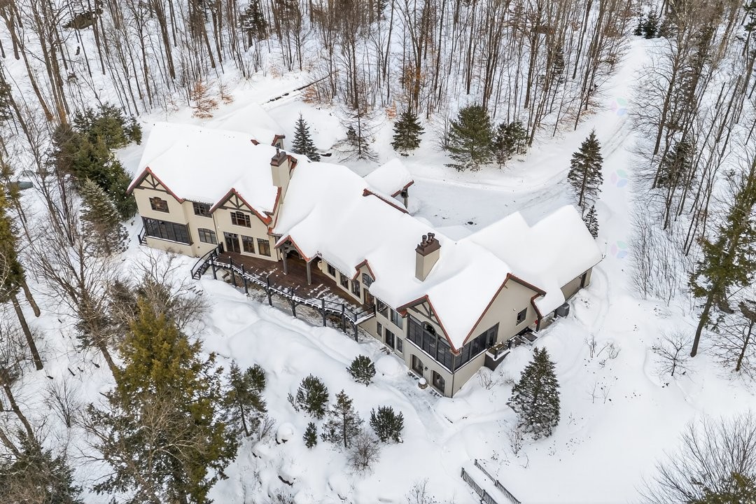 









1015


Ch. Cochrane

,
Mont-Tremblant,




QC
J8E1B1


