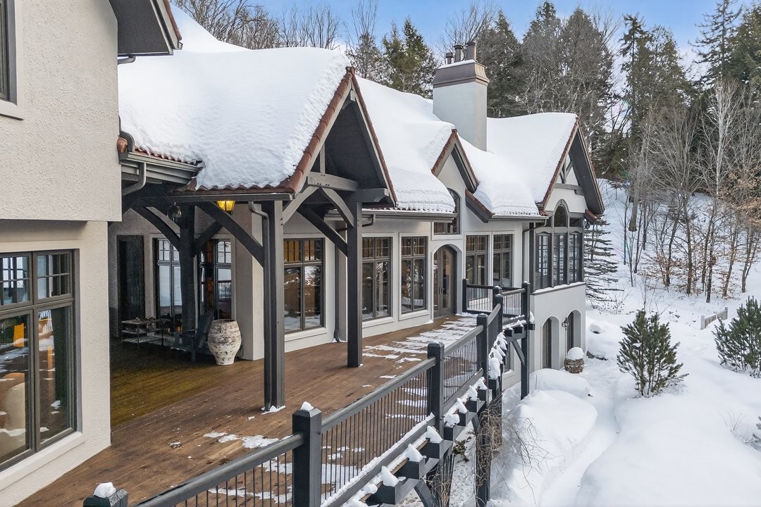 









1015


Ch. Cochrane

,
Mont-Tremblant,




QC
J8E1B1


