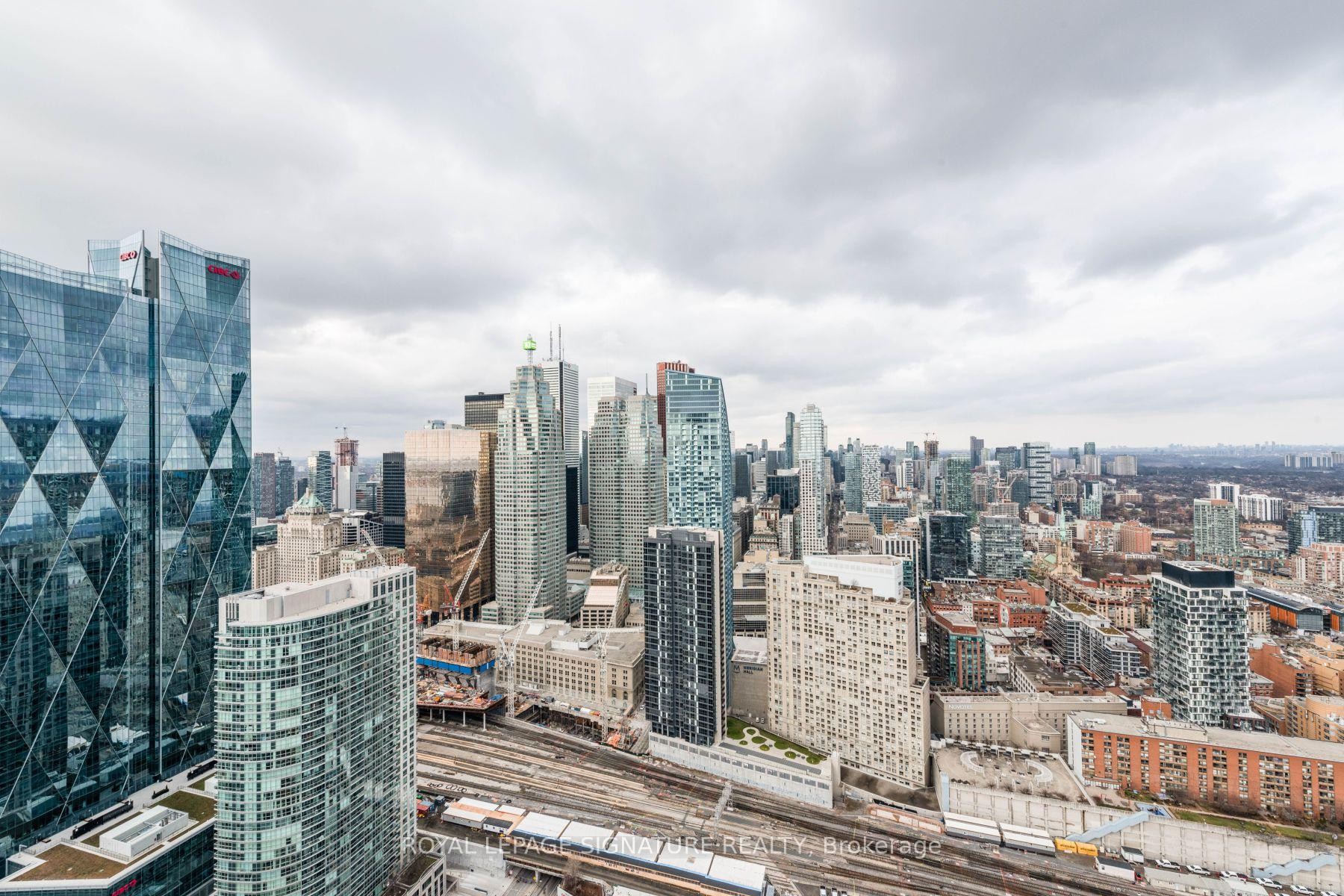 









28


Freeland

Street, 5006,
Toronto,




ON
M5E 0E3

