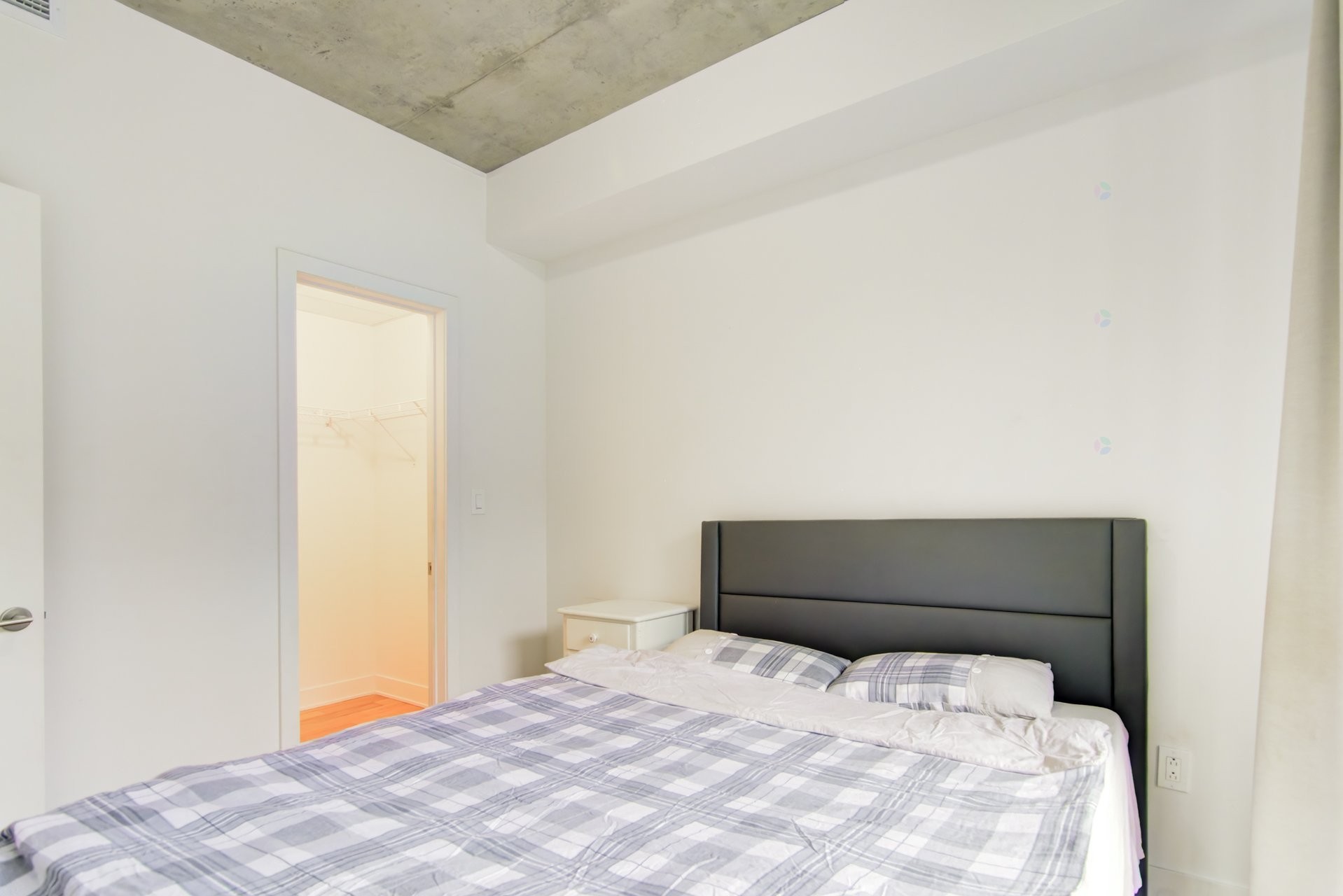 









2120


Rue Ste-Catherine E.

, 522,
Montréal (Ville-Marie),




QC
H2K0C4

