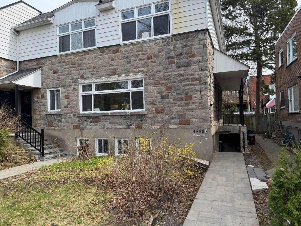 









4996


Rue Fulton

,
Montréal (Côte-des-Neiges/Notre-Dame-de-Grâce),




QC
H3W1V4

