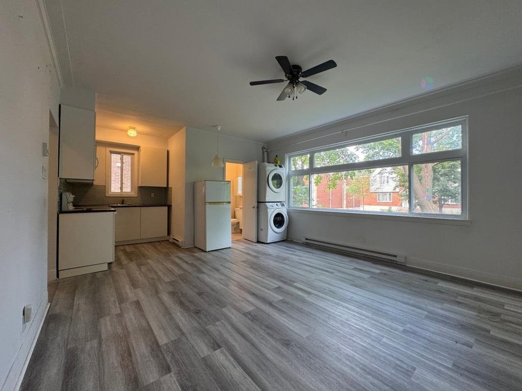 









4996


Rue Fulton

,
Montréal (Côte-des-Neiges/Notre-Dame-de-Grâce),




QC
H3W1V4

