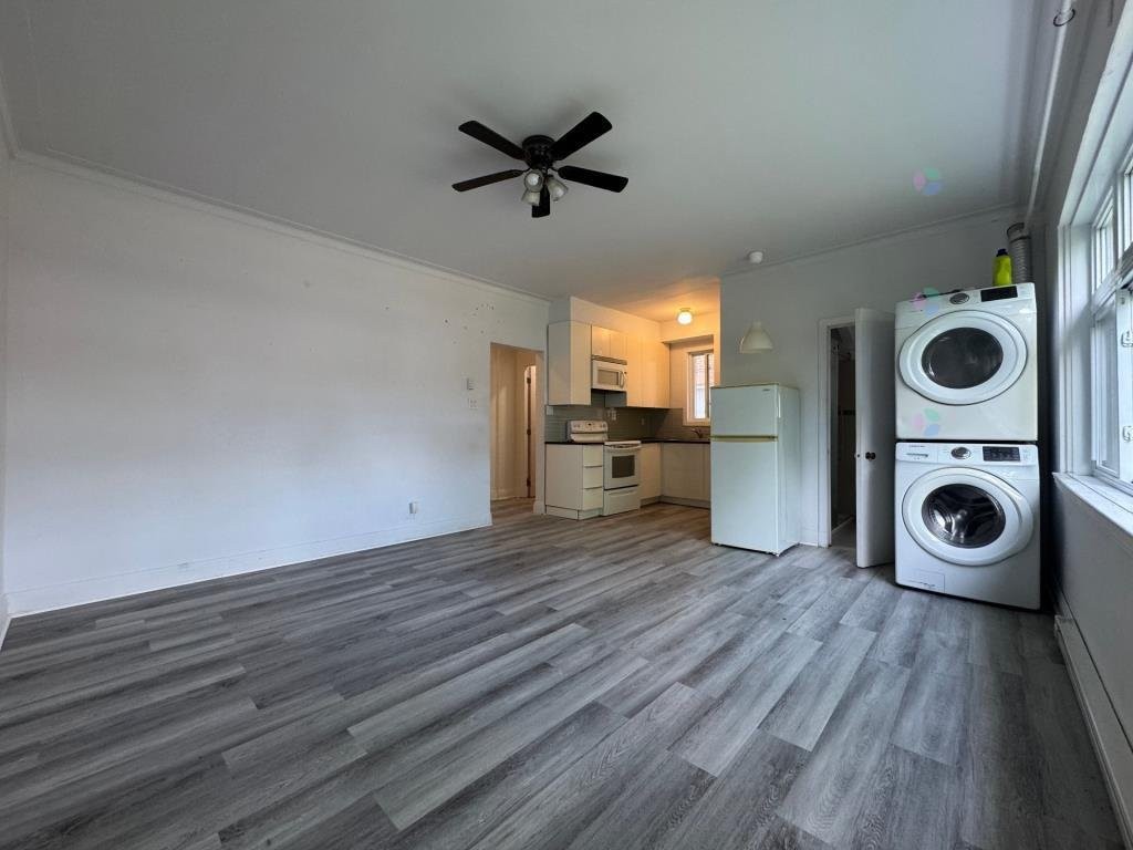 









4996


Rue Fulton

,
Montréal (Côte-des-Neiges/Notre-Dame-de-Grâce),




QC
H3W1V4

