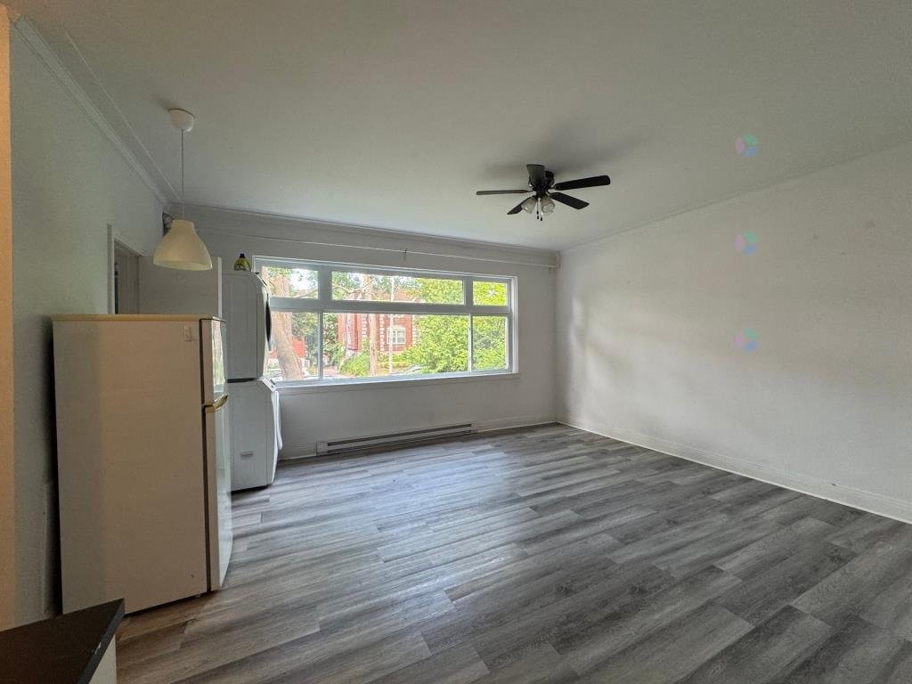 









4996


Rue Fulton

,
Montréal (Côte-des-Neiges/Notre-Dame-de-Grâce),




QC
H3W1V4

