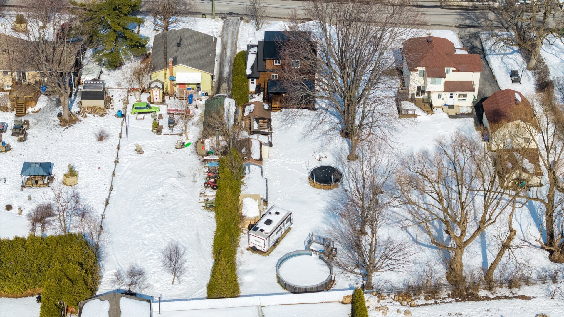 









326


Rue Principale

,
Beauharnois,




QC
J6N0E6

