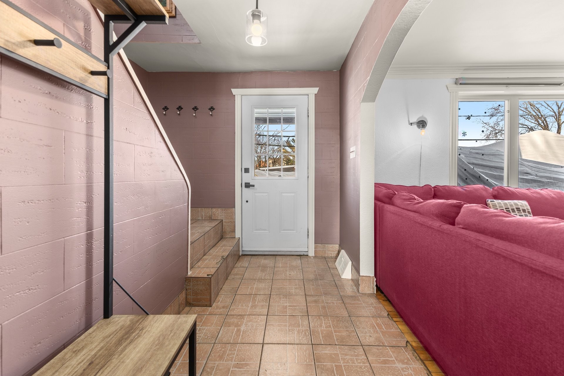 









326


Rue Principale

,
Beauharnois,




QC
J6N0E6

