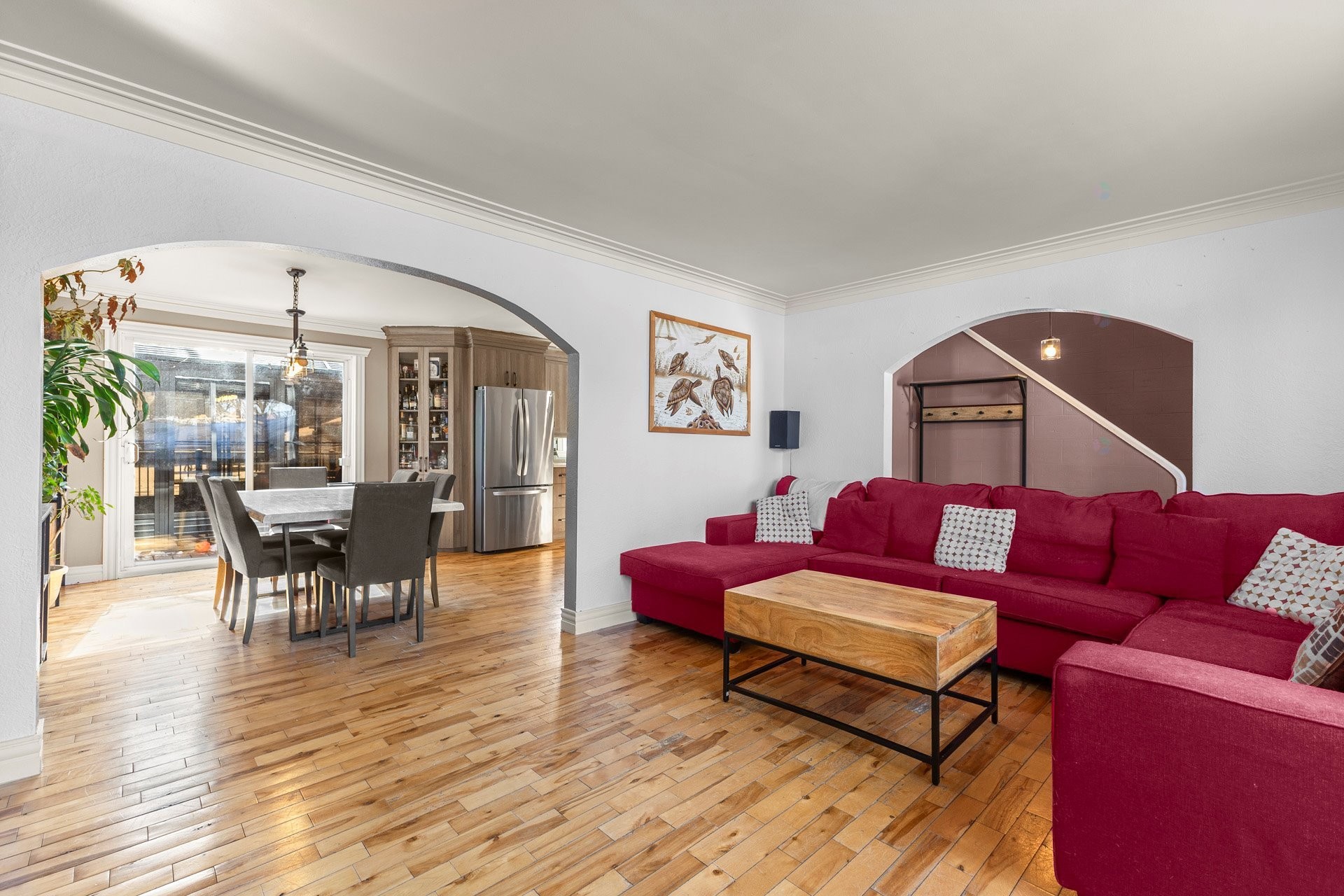 









326


Rue Principale

,
Beauharnois,




QC
J6N0E6


