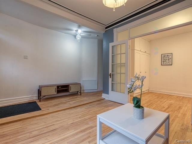 









4391


Rue Rivard

,
Montréal (Le Plateau-Mont-Royal),




QC
H2J2N1

