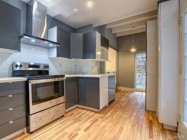 









4391


Rue Rivard

,
Montréal (Le Plateau-Mont-Royal),




QC
H2J2N1

