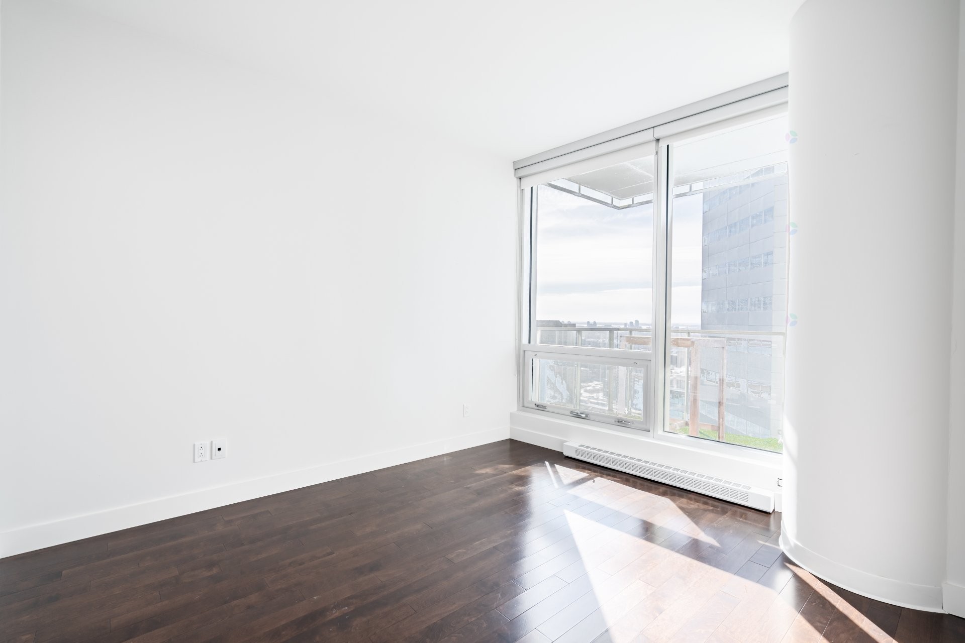 









495


Av. Viger O.

, 2706,
Montréal (Ville-Marie),




QC
H2Z0B1

