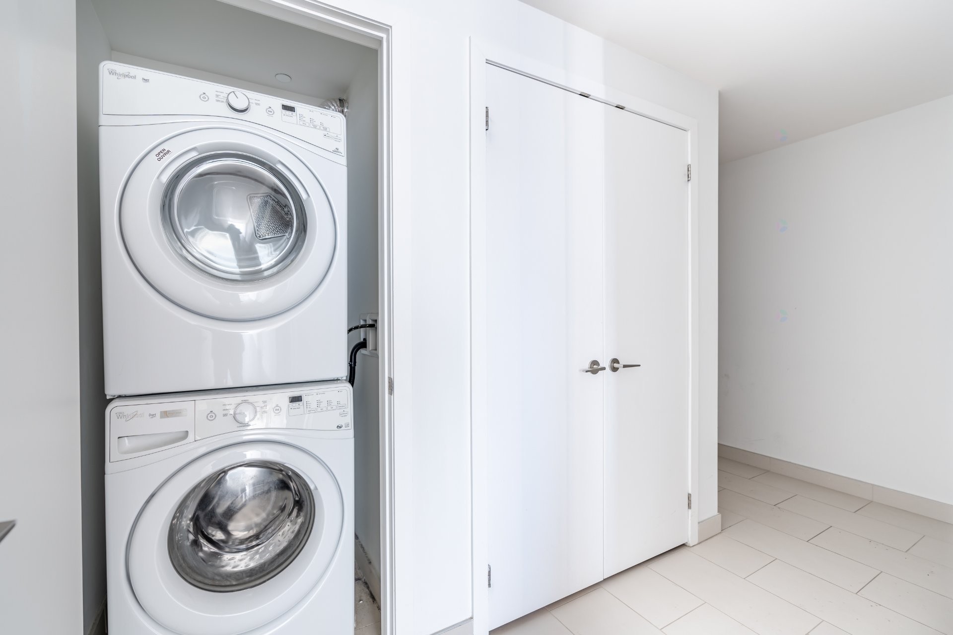 









495


Av. Viger O.

, 2706,
Montréal (Ville-Marie),




QC
H2Z0B1

