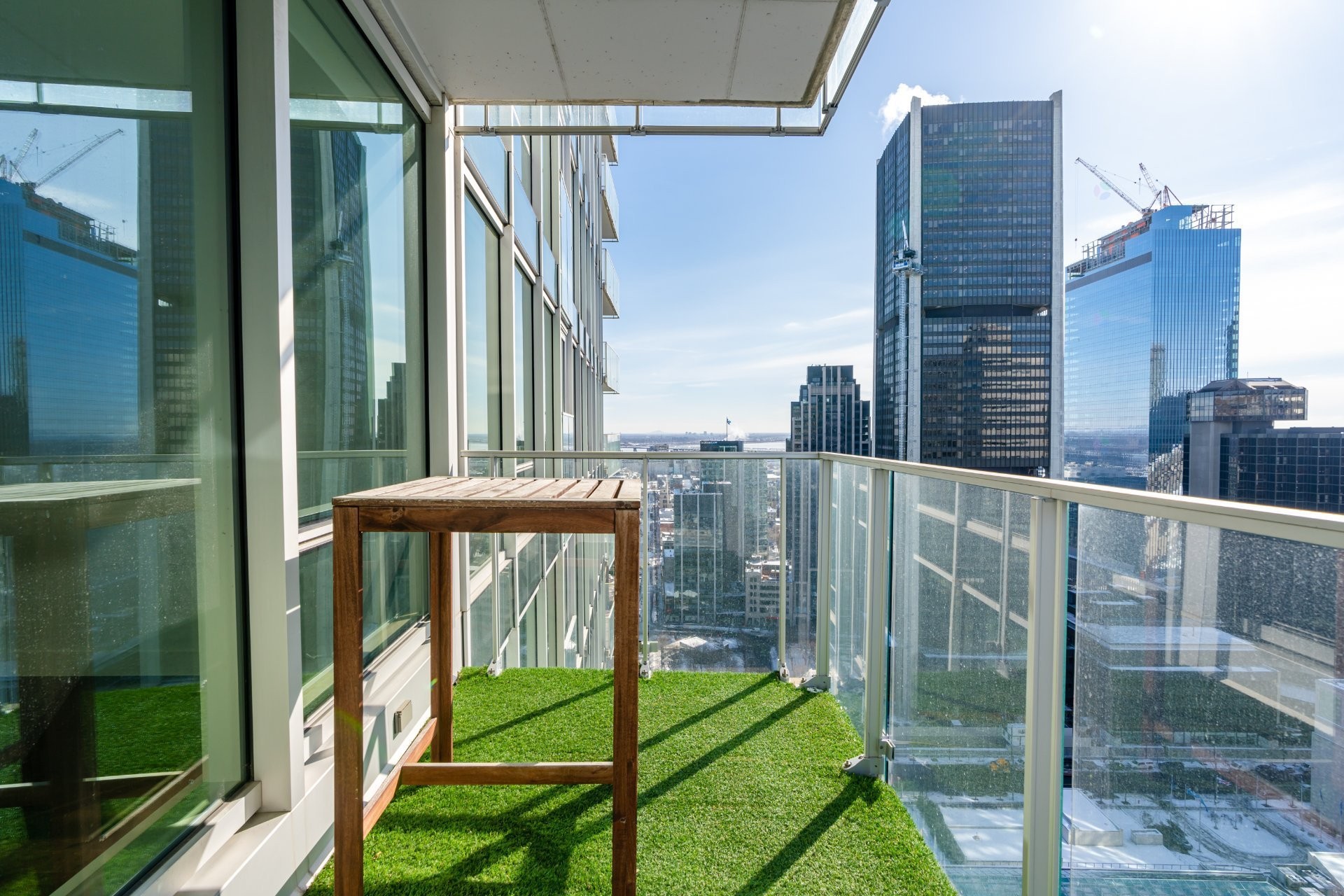 









495


Av. Viger O.

, 2706,
Montréal (Ville-Marie),




QC
H2Z0B1

