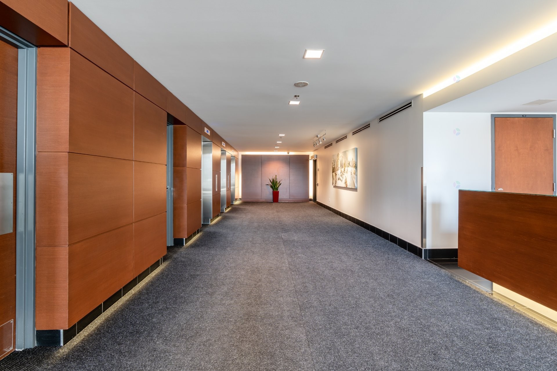 









495


Av. Viger O.

, 2706,
Montréal (Ville-Marie),




QC
H2Z0B1

