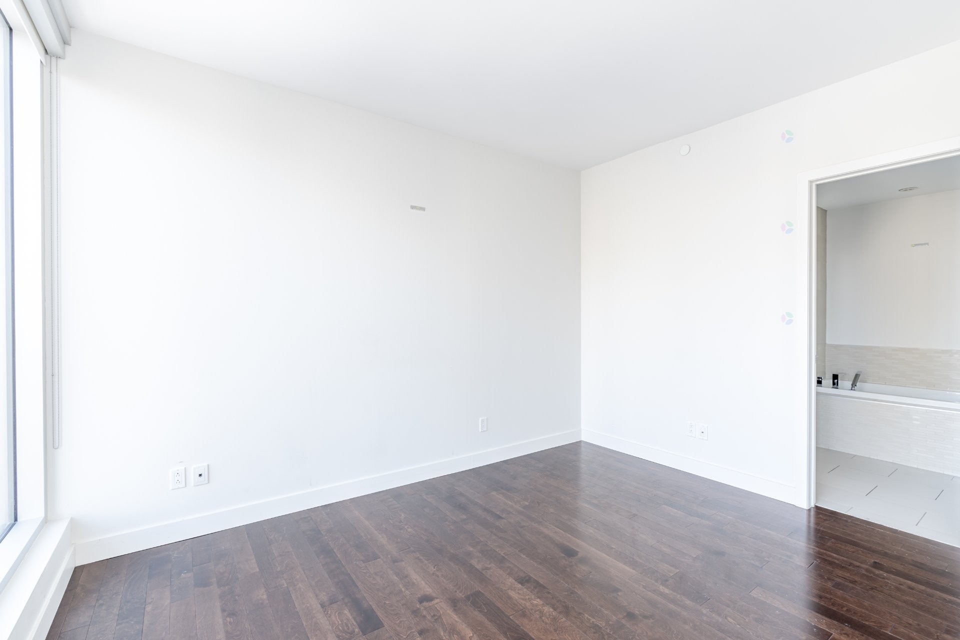 









495


Av. Viger O.

, 2706,
Montréal (Ville-Marie),




QC
H2Z0B1

