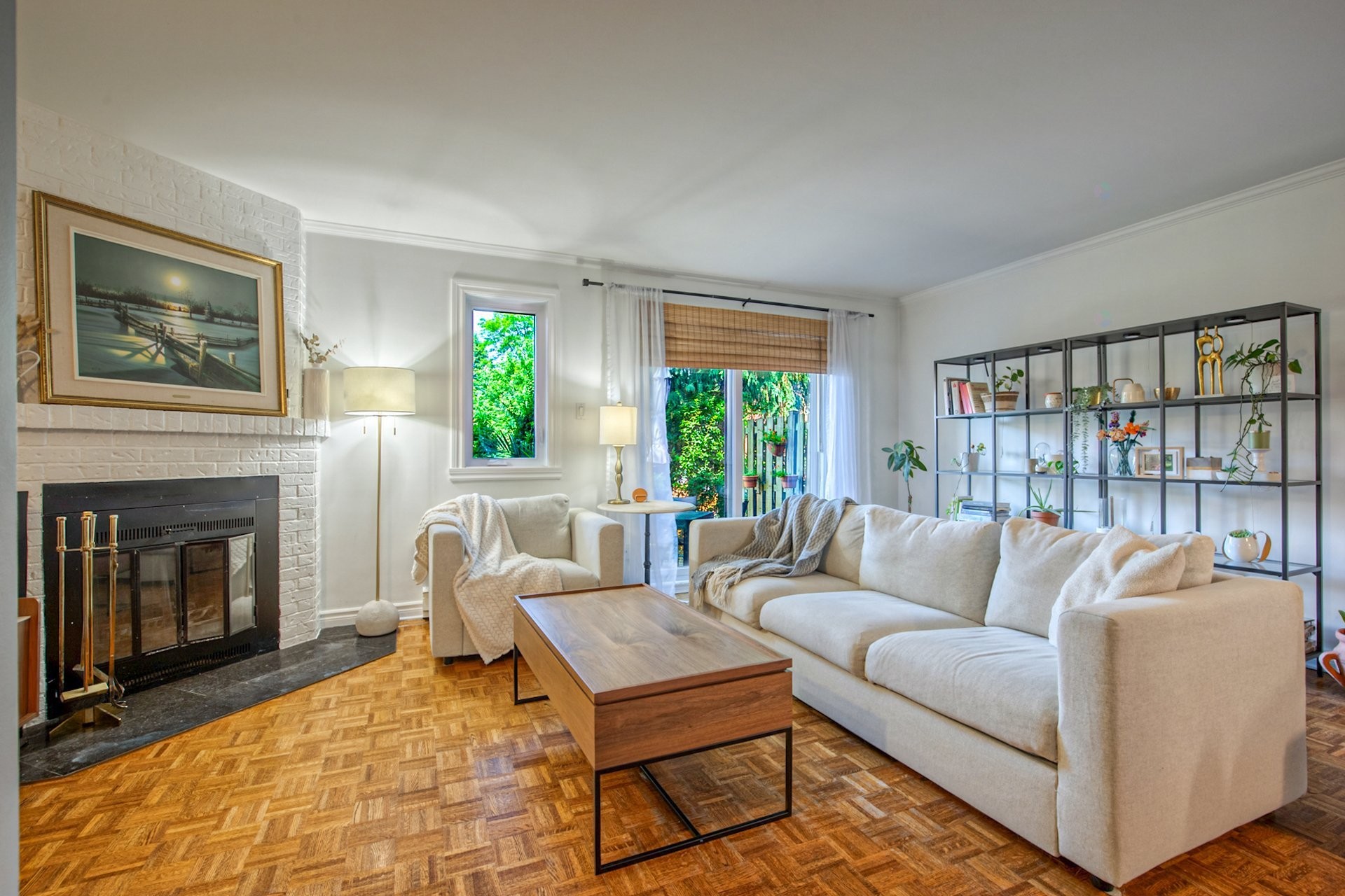 









118


Place de Fontainebleau

,
Saint-Lambert,




QC
J4S1X6

